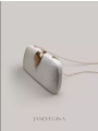 Exquisite Unique Pouch (Leaf)