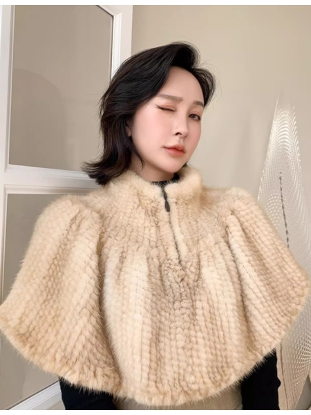 Weaved Mink Fur Leather Shawl with a Zipper, Featuring a Vintage and Trendy Design, a Small Fur-lined Cloak,Vestlet
