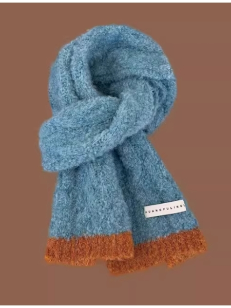 Women's Chunky Knit Scarf With Color-Blocked Edges, Perfect For Autumn and Winter as A Versatile Neck Warmer