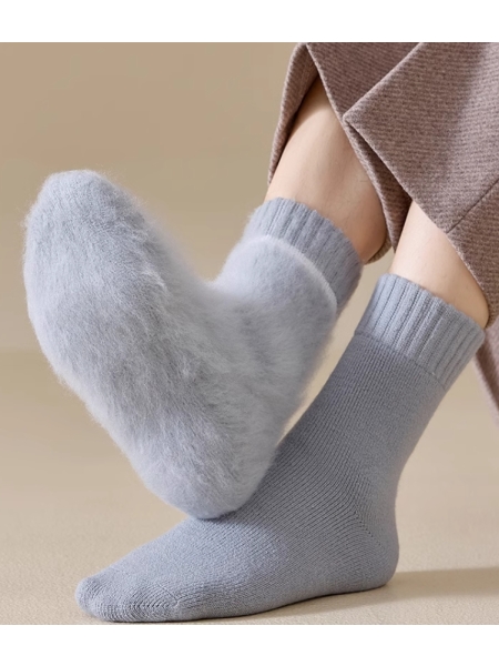 Ultra-Thick Warm Mid-Calf Sleep Socks，Wool-Like Cashmere for Ultimate Comfort